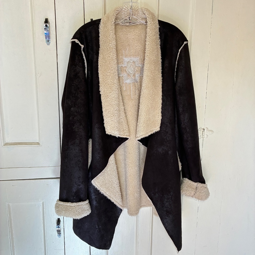 EINII Women's Brown Faux Leather Sherpa Lined Embroidered Back Flyaway Jacket L - Picture 2 of 9